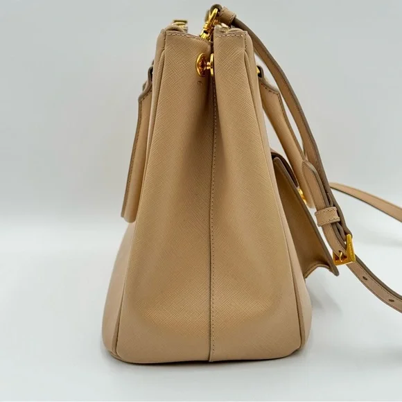 (SOLD) Prada Stefano Leather Galleria Front Pocket Crossbody - Picture 7 of 17